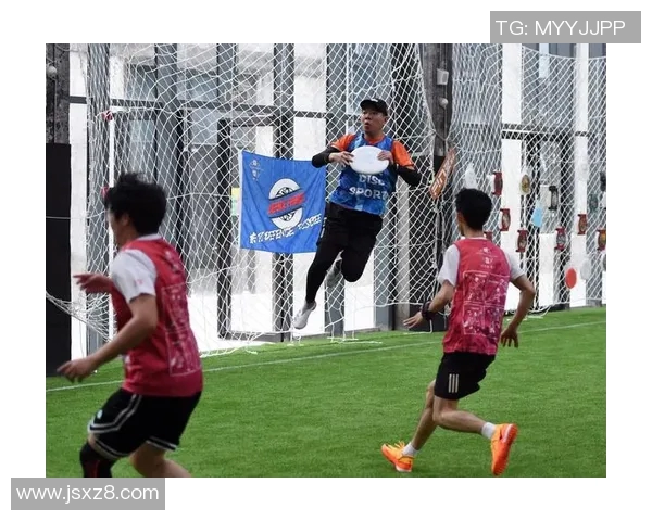 广州飞盘队在攀岩联赛中的团队协作表现及其启示分析